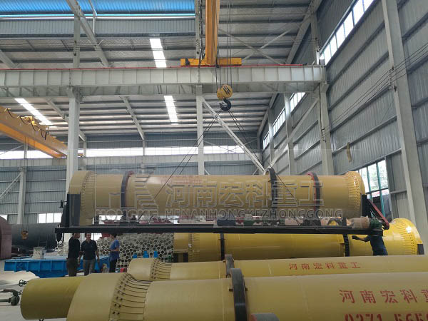 駐馬店西平的客戶，您采購(gòu)的豬糞烘干機(jī)已發(fā)出，請(qǐng)查收